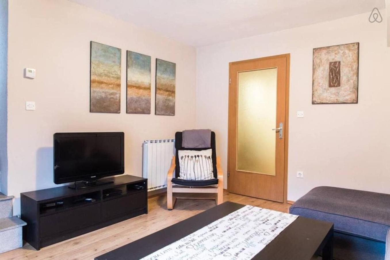 House Maharac With 3 Apartments Till 18 Persons Kamno Ngoại thất bức ảnh