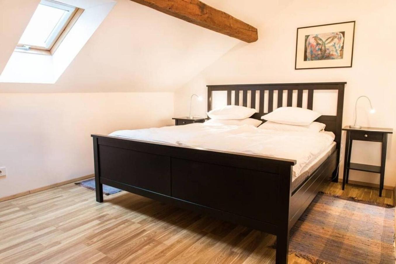 House Maharac With 3 Apartments Till 18 Persons Kamno Ngoại thất bức ảnh