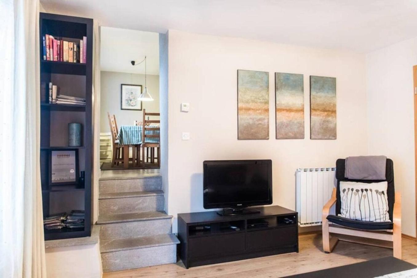 House Maharac With 3 Apartments Till 18 Persons Kamno Ngoại thất bức ảnh