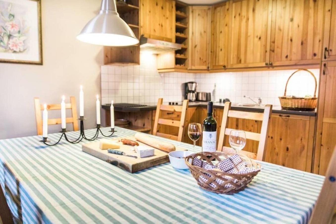 House Maharac With 3 Apartments Till 18 Persons Kamno Ngoại thất bức ảnh